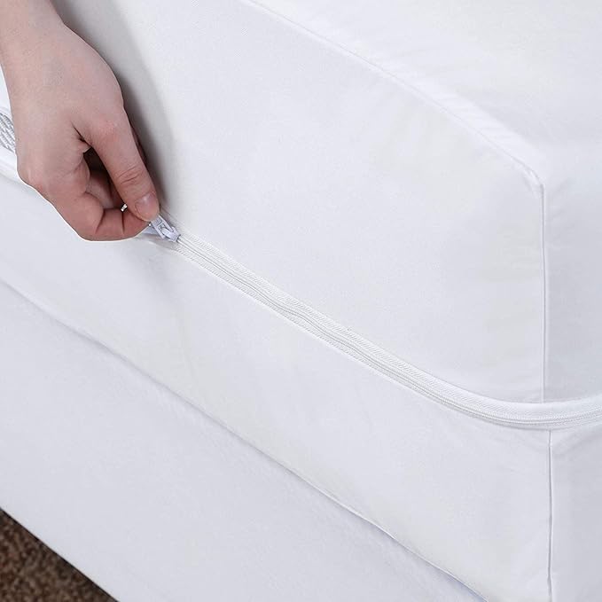 Guardmax Twin Mattress Encasement with Zipper, Waterproof, Bed Bug Proof, and Dust Mite Proof Mattress Protector for Twin Size Bed up to 10" Deep, Zippered All Around Jersey Knitted Mattress Cover