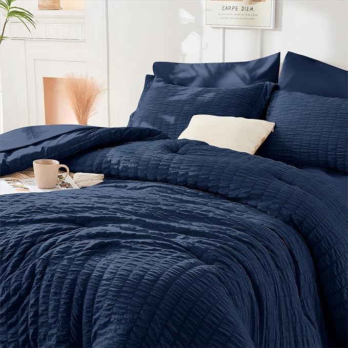 HYMOKEGE Navy Blue Twin Size Duvet Cover, Ultra Soft 2-Piece Seersucker Duvet Cover Set with Zipper Closure, Soft Brushed Microfiber Bedding Set with 8 Corner Ties (68"x90", 1 Pillowshams)