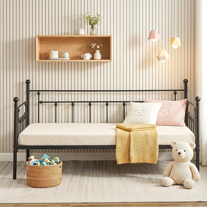 VECELO Daybed Frame, Twin Size Metal Platform Bed with Headboard,Heavy Duty Steel Slats Support for Living Room Bedroom Guest Room, Easy Assembly