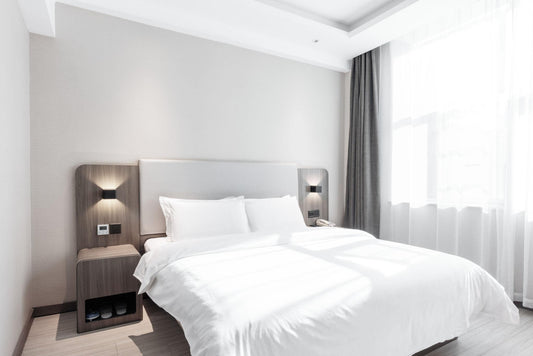 Minimalist Bedroom Setup for Better Sleep