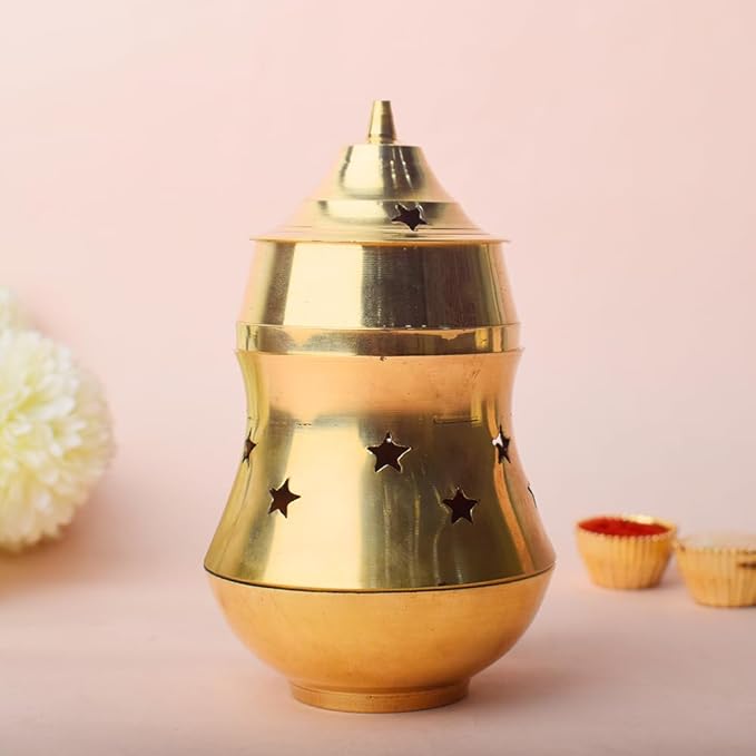 Satvik Pure Brass Essential Oil Burner Aromatherapy Aroma Oil Diffuser Tea Light Candle Oil Warmer Holder Scented Candle Ornament for Yoga, Spa and Home (Design 1)