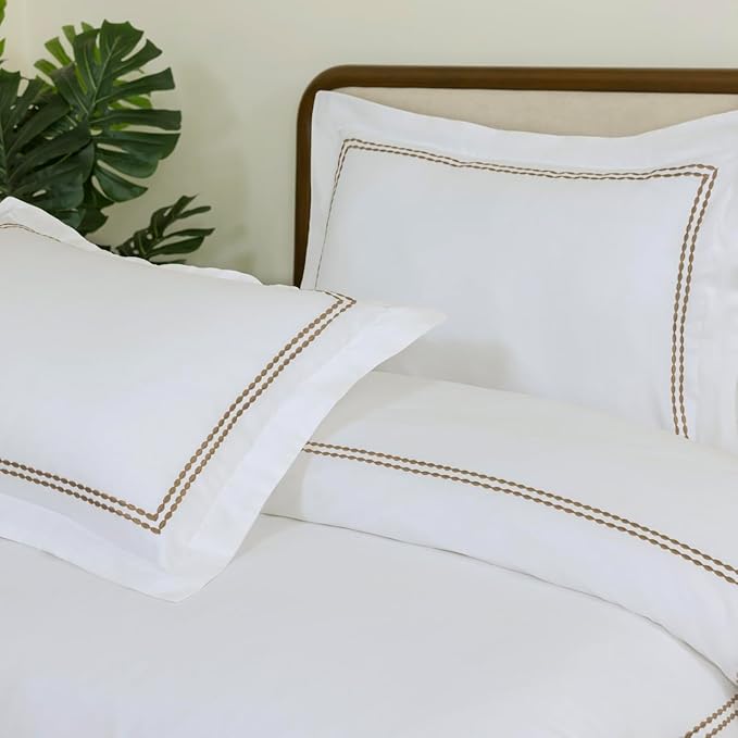 Dreamology White Duvet Cover Luxury Hotel Quality Bedding Set 100% Cotton Embroidered Duvet Covers with 2 Pillow Shams Hypoallergenic Zipper Closure 3 Pieces Duvet Set (Brown, King)