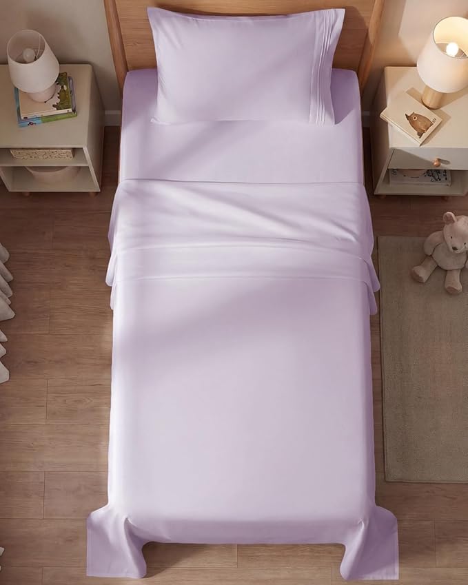 Twin Size 3 Piece Sheet Set - Comfy Breathable & Cooling Sheets - Hotel Luxury Bed Sheets for Women & Men - Deep Pockets, Easy-Fit, Soft & Wrinkle Free Sheets - Light Lavender Oeko-Tex Bed Sheet Set
