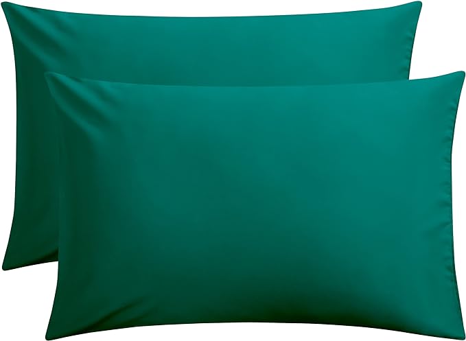 FLXXIE Pillow Cases Queen, Soft Microfiber Pillow Covers with Envelope Closure, Wrinkle Resistant Pillowcases, 2 Piece Set, 20x30, Dark Green