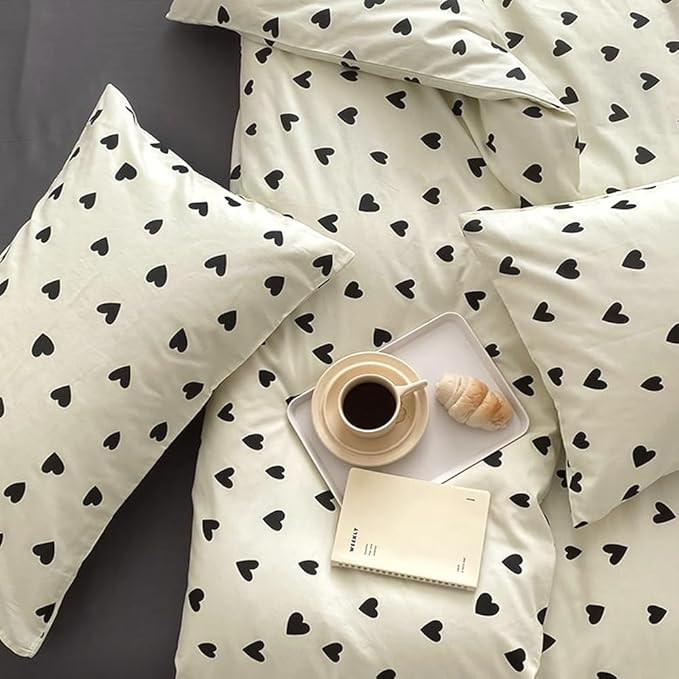 Nayoroom Black and White Heart Duvet Cover Queen Size Black Hearts Printed on White Bedding Set 3 Pcs Cute Kawaii Soft Breathable Microfiber Comforter Cover Valentine Gifts for Kids Girls