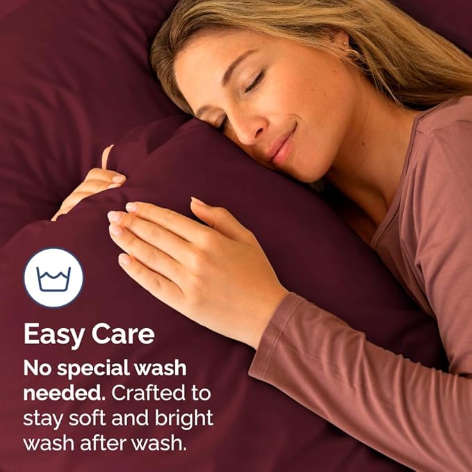 Standard Pillow Cases Set of 4 - Ultra Soft Hotel Quality Pillowcase Covers - Comfy Bedding for Women, Men, Kids & Teens - Machine Washable Pillow Protectors - 4 Piece Set - Standard Size Burgundy