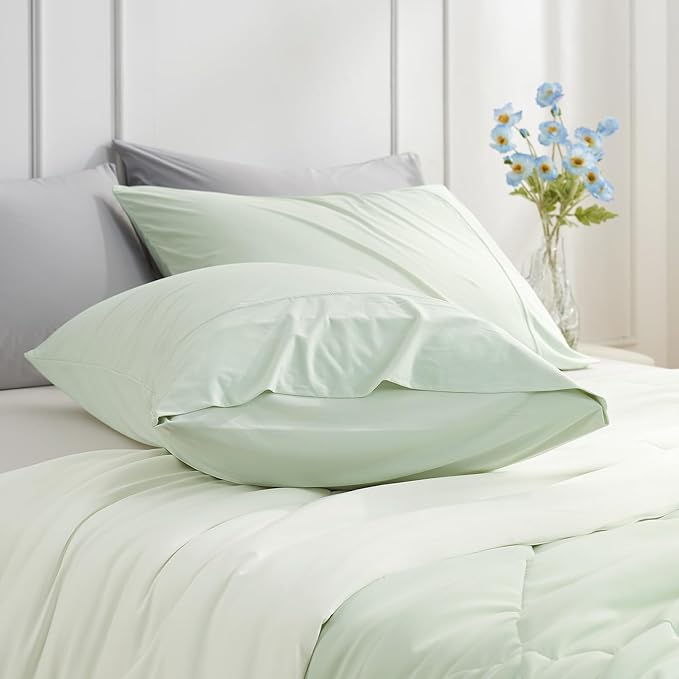 Cozy Bliss Cooling Pillow Cases for Hot Sleepers, Q-Max>0.4, Queen Size Set of 2, Soft & Silky Pillow Covers with Envelope Closure,Gift, Green, 20x30 Inches