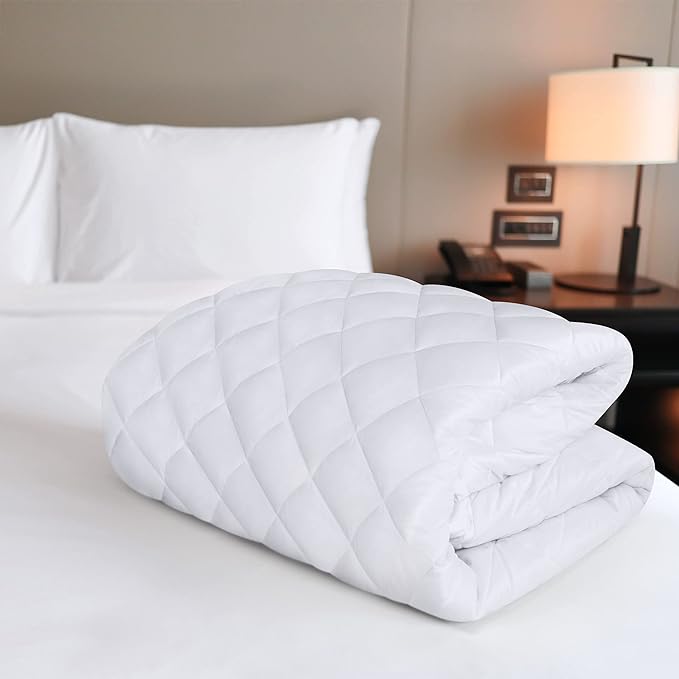 Utopia Bedding Quilted Fitted Mattress Pad, Full Size, Elastic Fitted Mattress Topper Protector and Cover with Deep Pocket Stretches up to 16 Inches, Machine Washable (White)