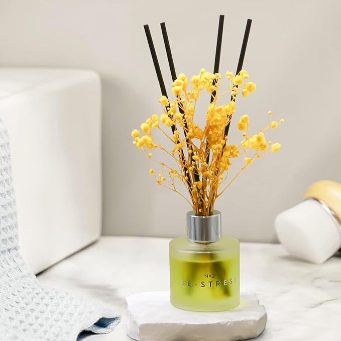Freesia Jasmine White Tea Reed Diffuser Set, 3.4 oz Scent Diffuser with Dried Flower for Bathroom Small Place, Last up to 60 Days