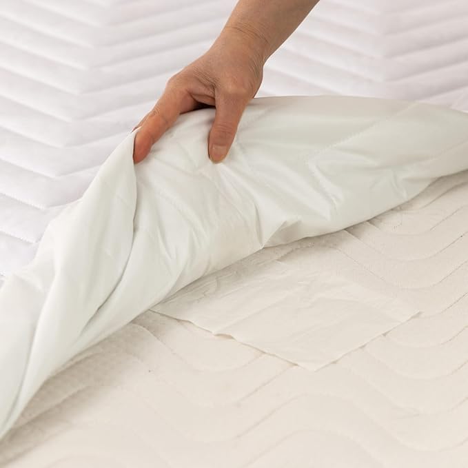 Quilted Waterproof Sleeper Sofa Mattress Protector Pad for 54x72 Full Size Pull Out Sofa Bed Fitted Matress Cover