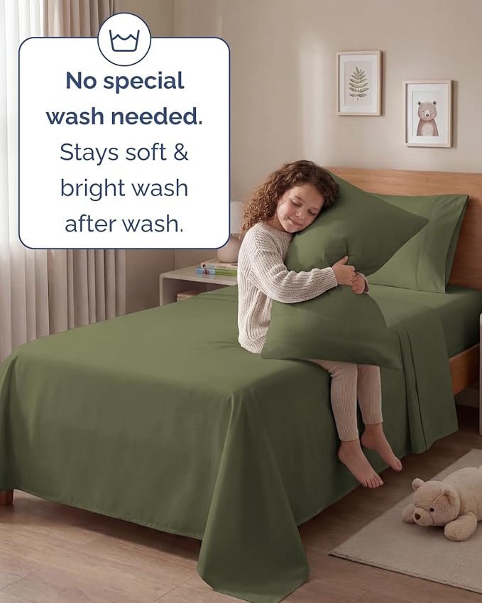 Twin 4 Piece Sheet Set - Comfy, Breathable & Cooling - Hotel Luxury Bedding for Women, Men, Kids, Teens & Children - 1 Flat & 1 Fitted Sheet & 2 Pillowcases w/ Deep Pockets - Wrinkle Free - Sage Green