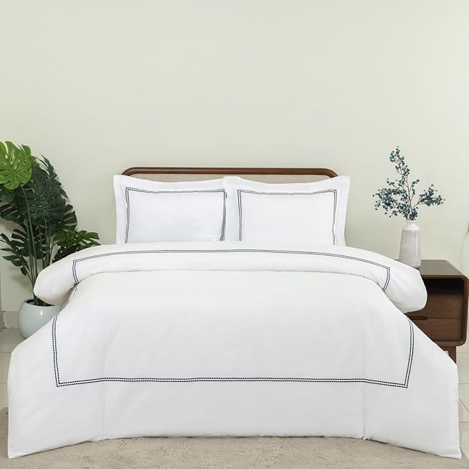 Dreamology White Duvet Cover Luxury Hotel Quality Bedding Set 100% Cotton Embroidered Duvet Covers with 2 Pillow Shams Hypoallergenic Zipper Closure 3 Pieces Duvet Set (Navy Blue T-200, King)