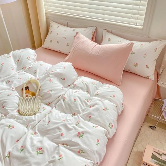 Nayoroom Pink Floral Duvet Cover Queen Size Coquette Tulip Printed on White Reversible Comforter Cover 3Pcs Kids Girls Cottagecore Bedding Set with Zipper Closure Soft Breathable Microfiber