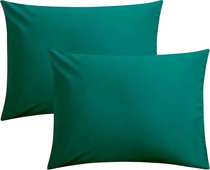 FLXXIE Pillow Cases Standard Size, Soft Microfiber Pillow Covers with Envelope Closure, Wrinkle, Stain Resistant Pillowcases, 2 Piece Set, 20x26, Dark Green