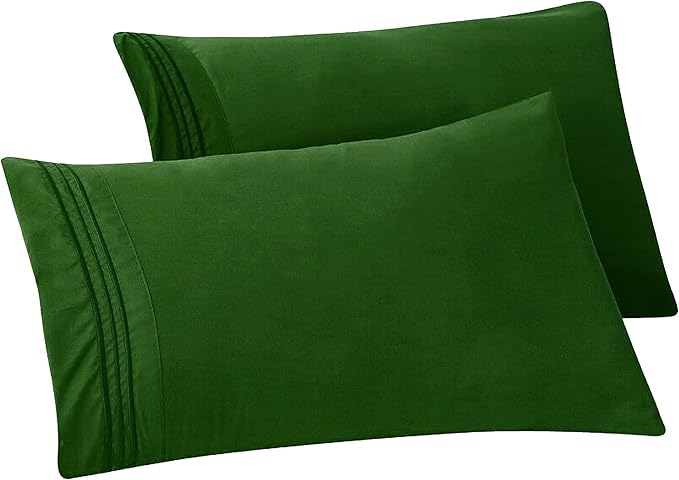 Elegant Comfort Solid Pillowcases 1500 Premium Hotel Quality Microfiber - Smooth Weave, Wrinkle and Stain Resistant, Easy Slip-On, 2-Piece Set, Standard/Queen Pillowcase, Hunter Green