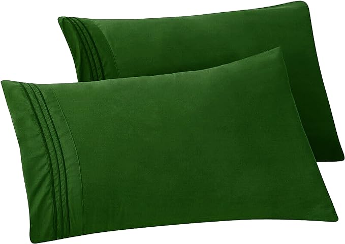 Elegant Comfort Solid Pillowcases 1500 Premium Hotel Quality Microfiber - Smooth Weave, Wrinkle and Stain Resistant, Easy Slip-On, 2-Piece Set, King Pillowcase, Hunter Green