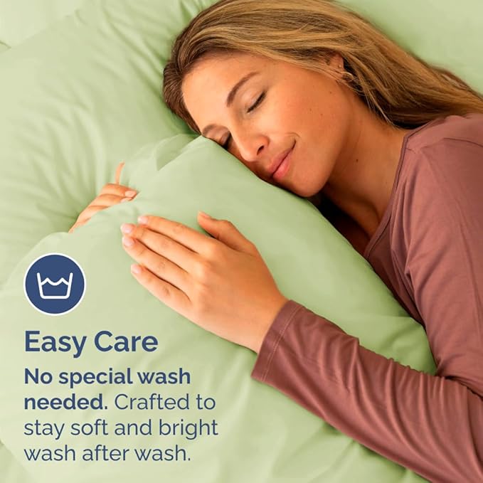 Standard Pillow Cases Set of 4 - Soft Hotel Quality Pillowcase Covers - Comfy Bedding for Women, Men, Kids & Teens - Machine Washable Pillow Protectors - 4 Piece Set - Standard Size Light Sage Green