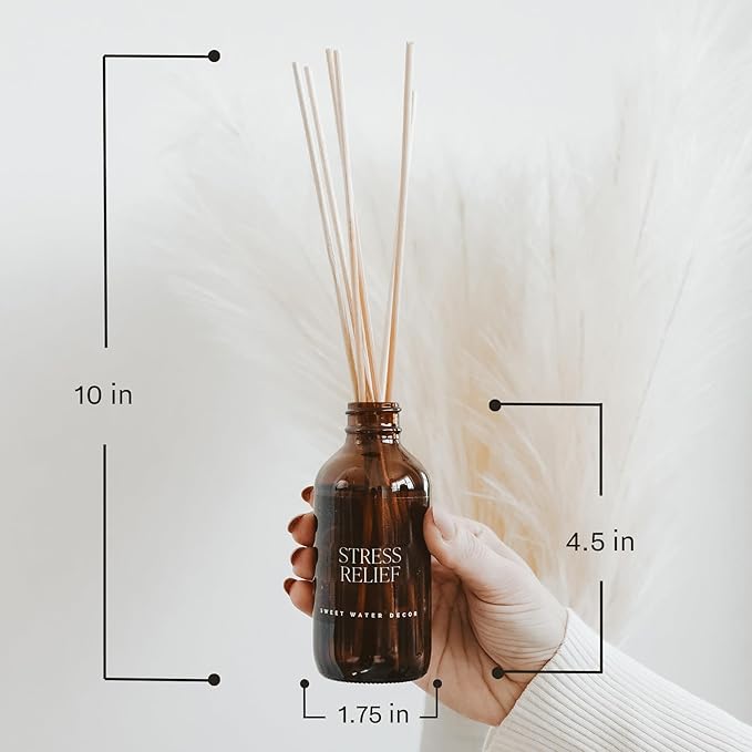 Sweet Water Decor Warm and Cozy Reed Diffuser Set - Fall and Winter Reed Diffuser Set for Home - Orange, Cinnamon, Ginger, Clove Scented Room Fragrance - Lasts 4+ Months, Made in the USA