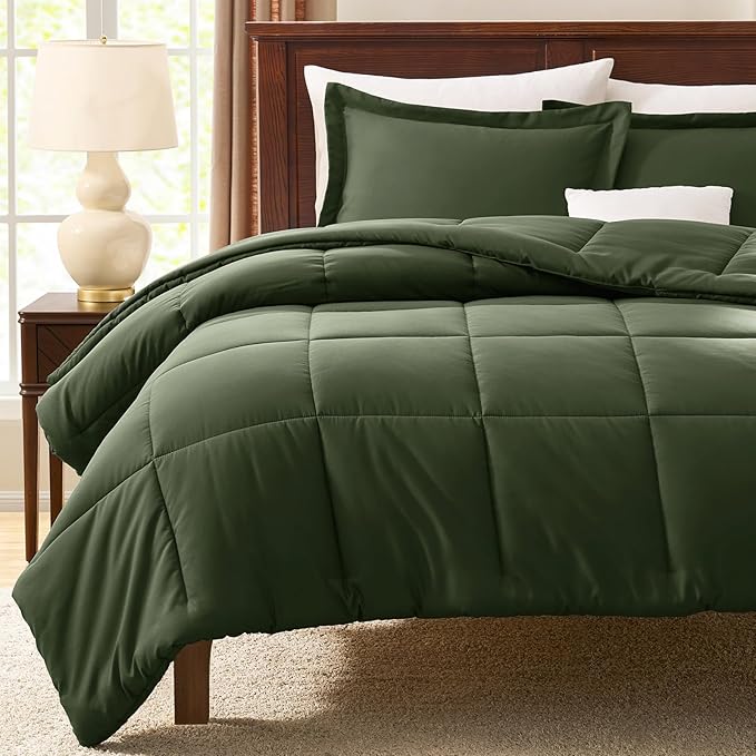 CozyLux Oversized King Comforter Set, 270GSM Olive Green Bedding Sets for All Seasons, 3 Pieces 120x98 Bed Set with 1 Down Alternative Comforter and 2 Pillow Shams, Soft, Lightweight, Breathable