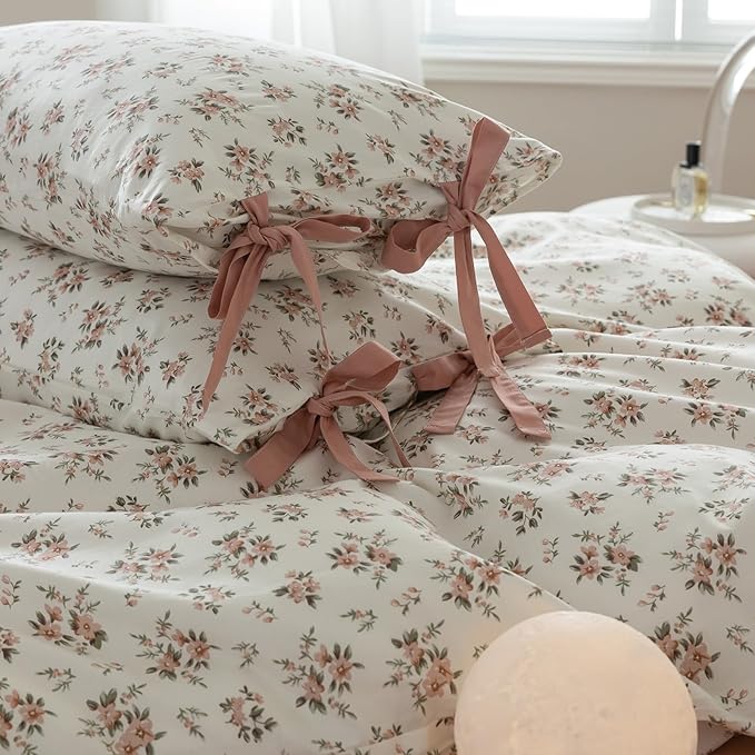 mixinni Vintage Style Girls Pale Pink Flower Pattern Duvet Cover King Soft Aesthetic Floral Cotton Bedding Set 1 Duvet Cover with 2 Bow Tie Pillowcases for Teen Girl Cute-King Size