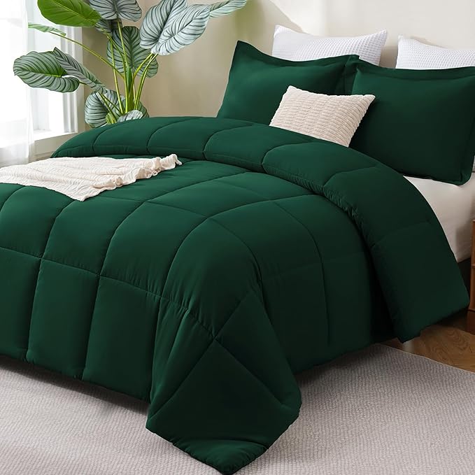 CozyLux King Size Comforter Set - 270GSM Emerald Green Bedding Sets for All Seasons Size, 3 Pieces Box Stitched Bed Set with 1 Down Alternative Comforter and 2 Pillow Shams, Soft, Lightweight, Durable