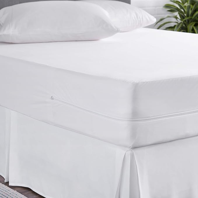 Amazon Basics Waterproof Mattress and Box Spring Protector, Zipper Enclosed Cover to Protect Against Liquid Spills, 12â€œ to 18" Depth, Queen, White