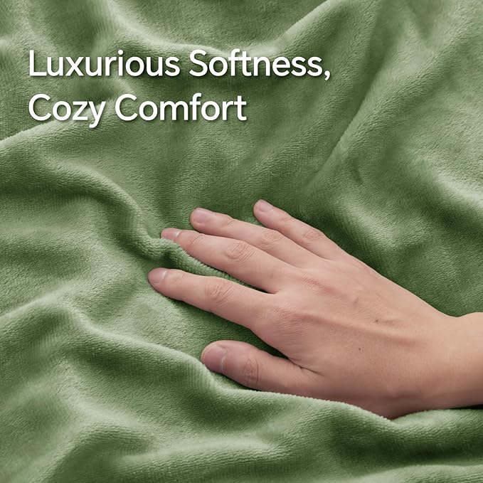 BEDELITE Flannel King Size Pillow Cases Set of 2, Super Soft Fleece Pillowcases with Zipper for Bedroom, Sofa, Couch,Luxury Cozy Fuzzy Velvet Pillow Shams for All Seasons(20x36 Inches,Sage Green)