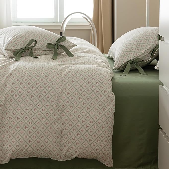 VM VOUGEMARKET Red Flower Duvet Cover Set Queen Green Grid Duvet Cover with 2 Bow Ties Pillowcases 100% Cotton Vintage Country Style Girls Comforter Cover with Zipper Closure