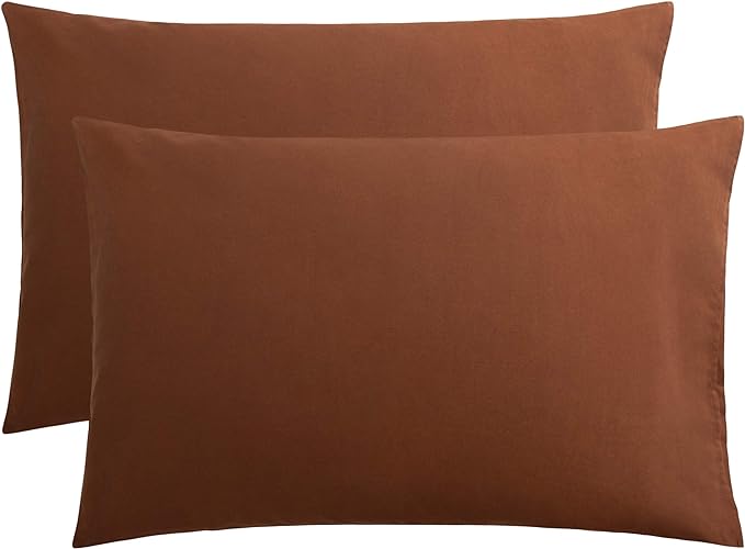 FLXXIE Pillow Cases Queen, Soft Microfiber Pillow Covers with Envelope Closure, Wrinkle Resistant Pillowcases, 2 Piece Set, 20x30, Brown