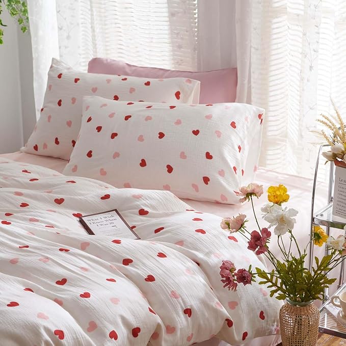 Nayoroom Heart Duvet Cover Set Queen Size Red Pink Hearts Printed on White Bedding Set for Kids Girls 3 Pcs Soft Lightweight Breathable Microfiber Comforter Cover with Zipper Closure