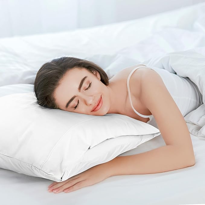 Utopia Bedding Queen Pillow Cases - 6 Pack - Envelope Closure - Soft Brushed Microfiber Fabric - Shrinkage and Fade Resistant Pillow Covers Queen Size 20 X 30 Inches (Queen, White)