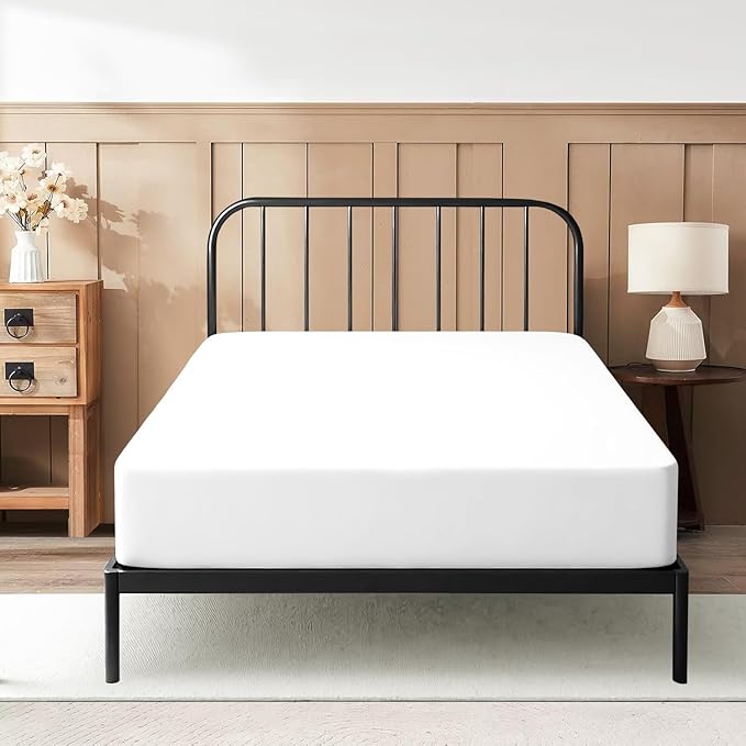 Full Fitted Sheet 54 x 75 Inches 8" Deep Pocket 100% Egyptian Cotton 600 Thread Count Snug Fit for Trifold Mattress, Narrow Twin, Camp Bunk, Guest Bed, Army Cot Soft & Breathable – White