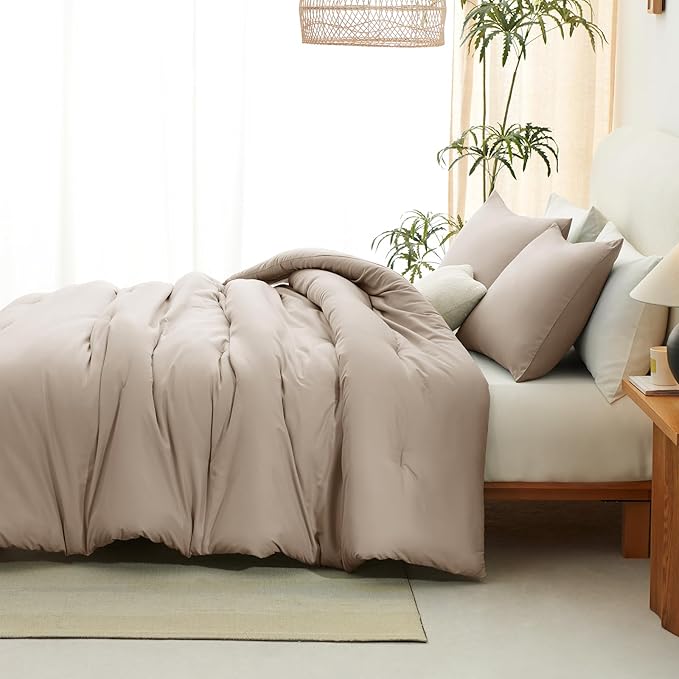 CozyLux Queen Comforter Set Wheat, 3 Pieces Solid Comforters Queen Size Breathable Quilted Bedding Sets, Luxury Soft Lightweight Bed Set with Down Alternative Comforter and 2 Pillowcases All Seasons