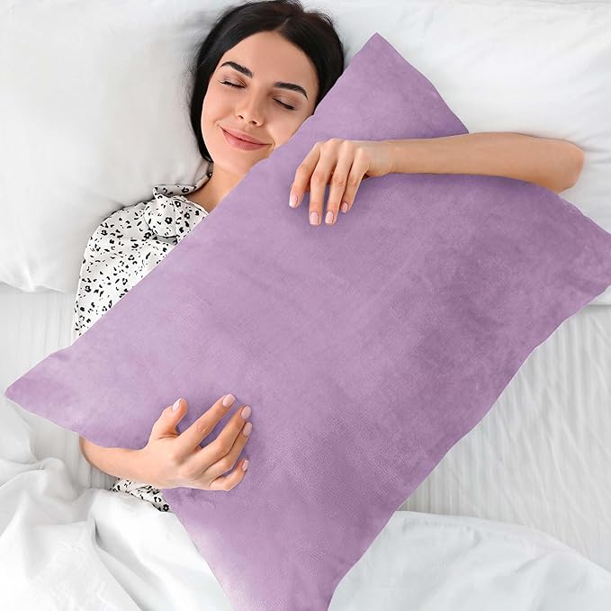 BEDELITE Flannel Pillowcases Standard Set of 2, Super Soft Fleece Pillow Case Cover with Zipper for Bedroom, Sofa, Couch,Luxury Cozy Fuzzy Velvet Pillow Shams for All Seasons(20x26 Inches, Lavender)