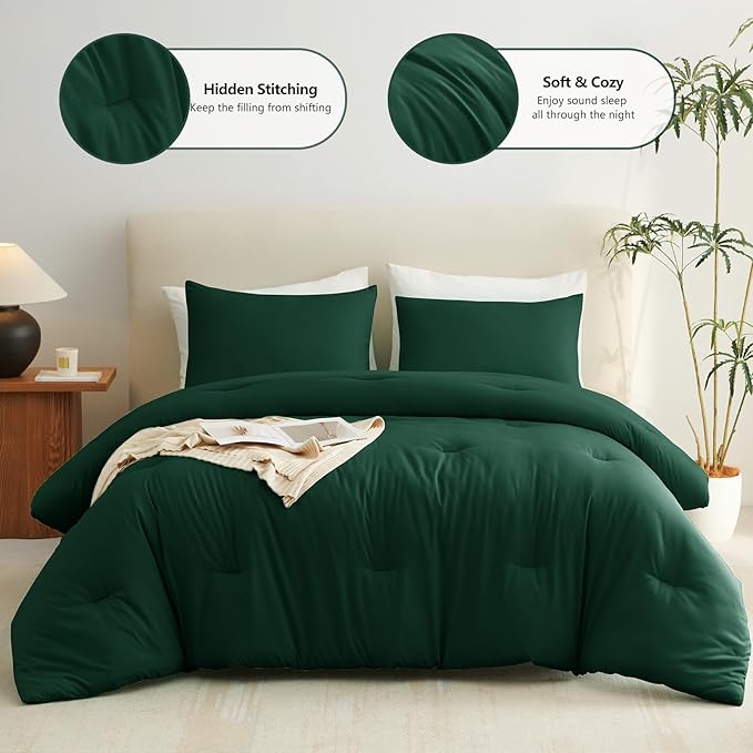 CozyLux Oversized King Comforter Set Emerald Green, 3 Pieces 120x98 Solid Breathable Quilted Bedding Sets All Seasons, Luxury Soft Lightweight Bed Set with Down Alternative Comforter and 2 Pillowcases