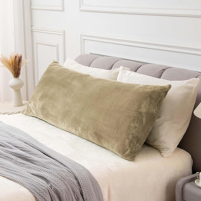 BEDELITE Body Pillow Cover with Zipper Closure, Super Soft and Cozy Fuzzy Fleece Pillowcase 20 x 54 Inches, Luxury Fluffy Plush Long Body Pillow Pillowcase for All Seasons(Camel)