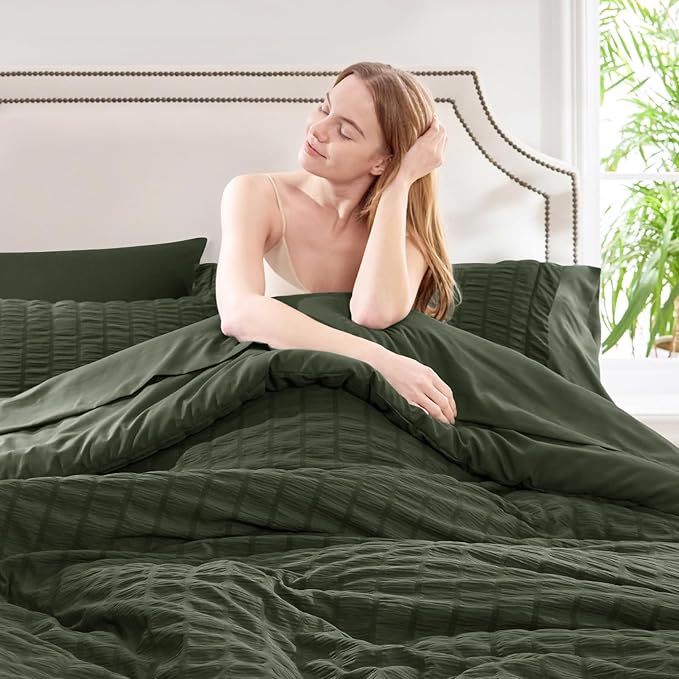 CozyLux Queen Comforter Set Dark Green Seersucker 7 Pieces Bed in a Bag Queen Comforter Set with Sheets, Luxury Bedding Set with Down Alternative Comforter, Sheets, Pillowcases & Shams All Seasons