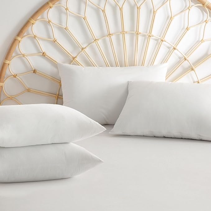 Gogreen Bamboo Rayon Waterproof Pillow Protector, Breathable Pillow Cover, Cooling Pillow Case Protector with Zipper, Super Soft Pillow Case Cover with Zipper (4 Packs, Queen 20"x30", White)