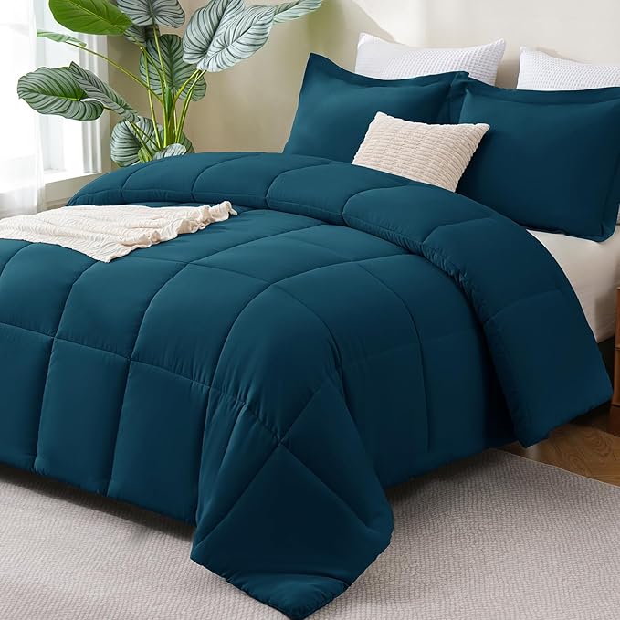 CozyLux Oversized Queen Comforter Set, 270GSM Lyons Blue Bedding Sets for All Seasons, 3 Pieces 98x98 Bed Set with 1 Down Alternative Comforter and 2 Pillow Shams, Soft, Lightweight, Breathable