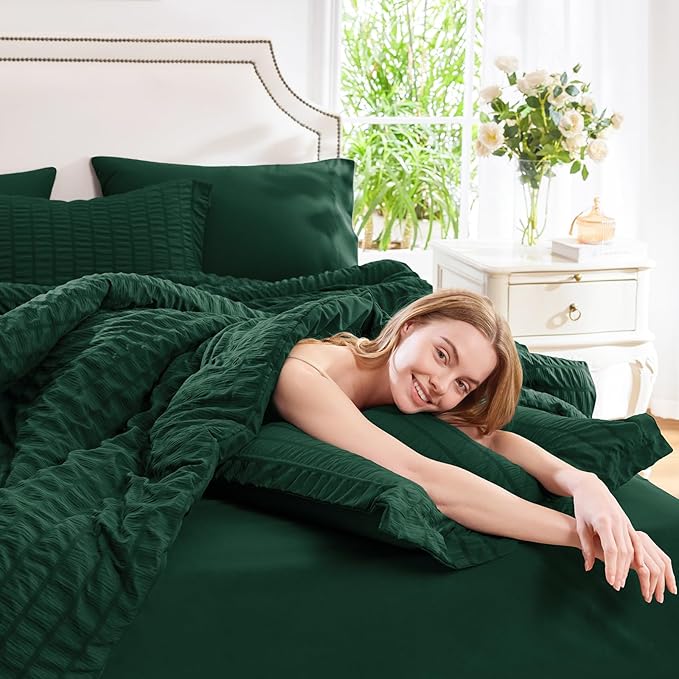 CozyLux Oversized Queen Comforter Set Emerald Green Seersucker 7 Pieces 98x98 Bed in a Bag Comforter Set with Sheets, Luxury Bedding Sets with Down Alternative Comforter, Sheets, Pillowcases & Shams