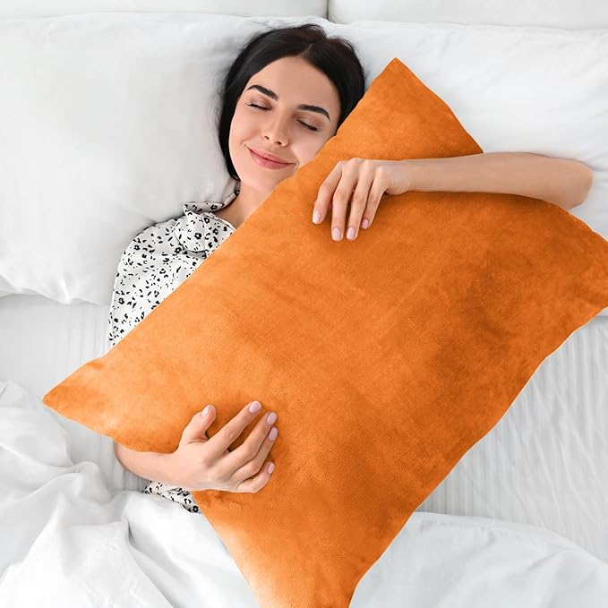 BEDELITE Flannel Pillowcases Standard Set of 2, Super Soft Fleece Pillow Case Cover with Zipper for Bedroom, Sofa, Luxury Cozy Fuzzy Velvet Pillow Shams for All Seasons(20x26 Inches, Burnt Orange)