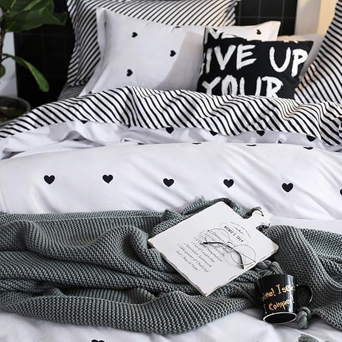 Omelas Kids Heart Love Queen Duvet Cover Set Black and White Teens Girls Lovely Heart-Shaped Pattern Striped Reversible Full/Queen Bedding Soft Breathable Quality Brushed Microfiber (3 Pcs,XD,Q)