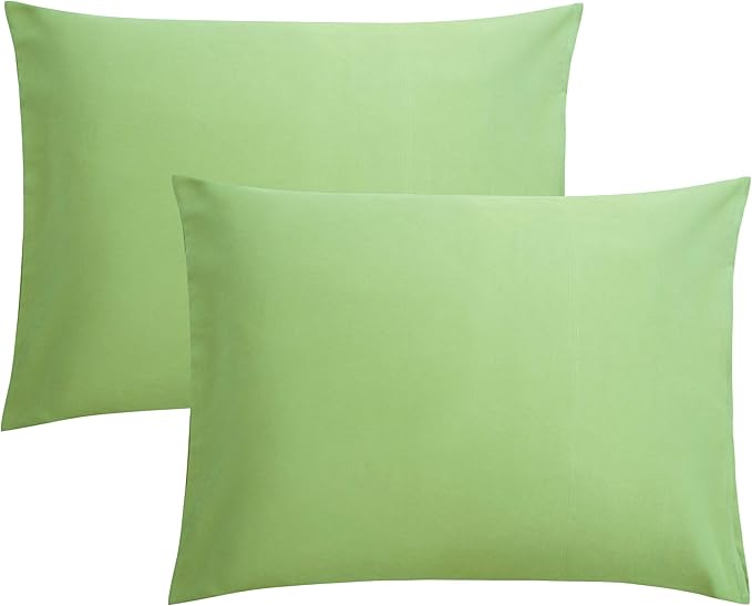 FLXXIE Pillow Cases Standard Size, Soft Microfiber Pillow Covers with Envelope Closure, Wrinkle, Stain Resistant Pillowcases, 2 Piece Set, 20x26, Sage Green