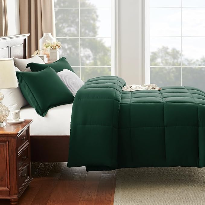 CozyLux Full Size Comforter Sets - 270GSM Emerald Green Bedding Sets for All Seasons, 3 Pieces Box Stitched Bed Set with 1 Down Alternative Comforter and 2 Pillow Shams, Soft, Lightweight, Breathable