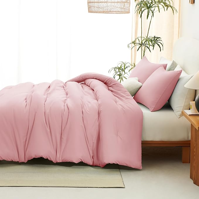 CozyLux Full Size Comforter Set Pink, 3 Pieces Solid Breathable Quilted Bedding Sets, Luxury Lightweight Soft Bed Set with Down Alternative Comforter and 2 Pillowcases for All Seasons