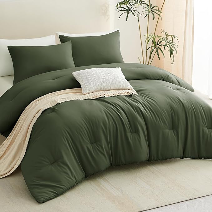 CozyLux Full Size Comforter Set Olive Green, 3 Pieces Solid Breathable Quilted Bedding Sets, Luxury Lightweight Soft Bed Set with Down Alternative Comforter and 2 Pillowcases for All Seasons