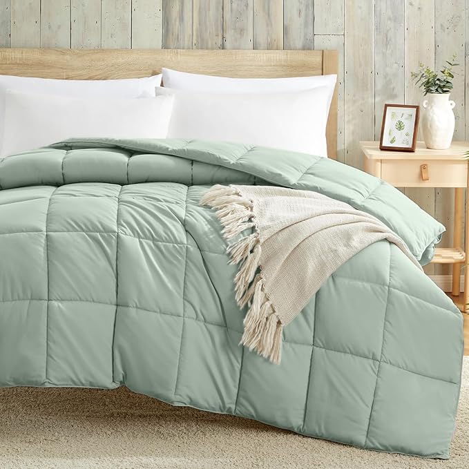Homelike Moment Twin Comforter Duvet Insert - Green Down Alternative Bed Comforter Twin Size, Lightweight Bedding Comforters Quilted Soft All Season Solid Green