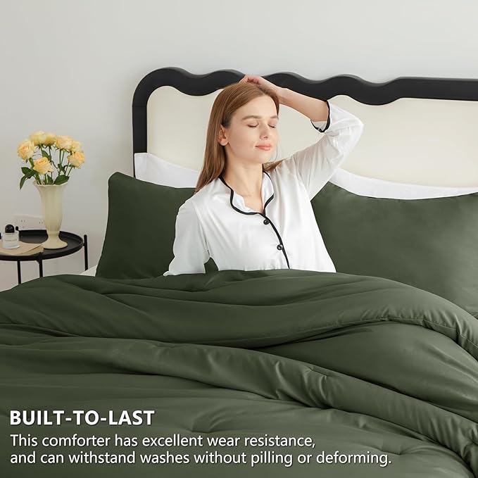 CozyLux King Size Comforter Set Dark Green, 3 Pieces Solid Comforters King Size Breathable Quilted Bedding Sets, Luxury Soft Lightweight Bed Set with Down Alternative Comforter and 2 Pillowcases