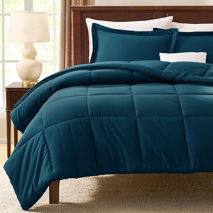 CozyLux Oversized Queen Comforter Set, 270GSM Lyons Blue Bedding Sets for All Seasons, 3 Pieces 98x98 Bed Set with 1 Down Alternative Comforter and 2 Pillow Shams, Soft, Lightweight, Breathable