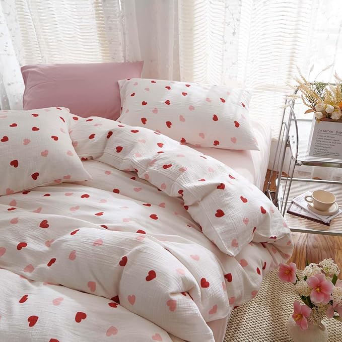 Nayoroom Heart Duvet Cover Twin Size Red Pink Hearts Printed on White Coquette Bedding Set for Kids Girls 2 Pcs Soft Breathable Microfiber Comforter Cover with Zipper Closure